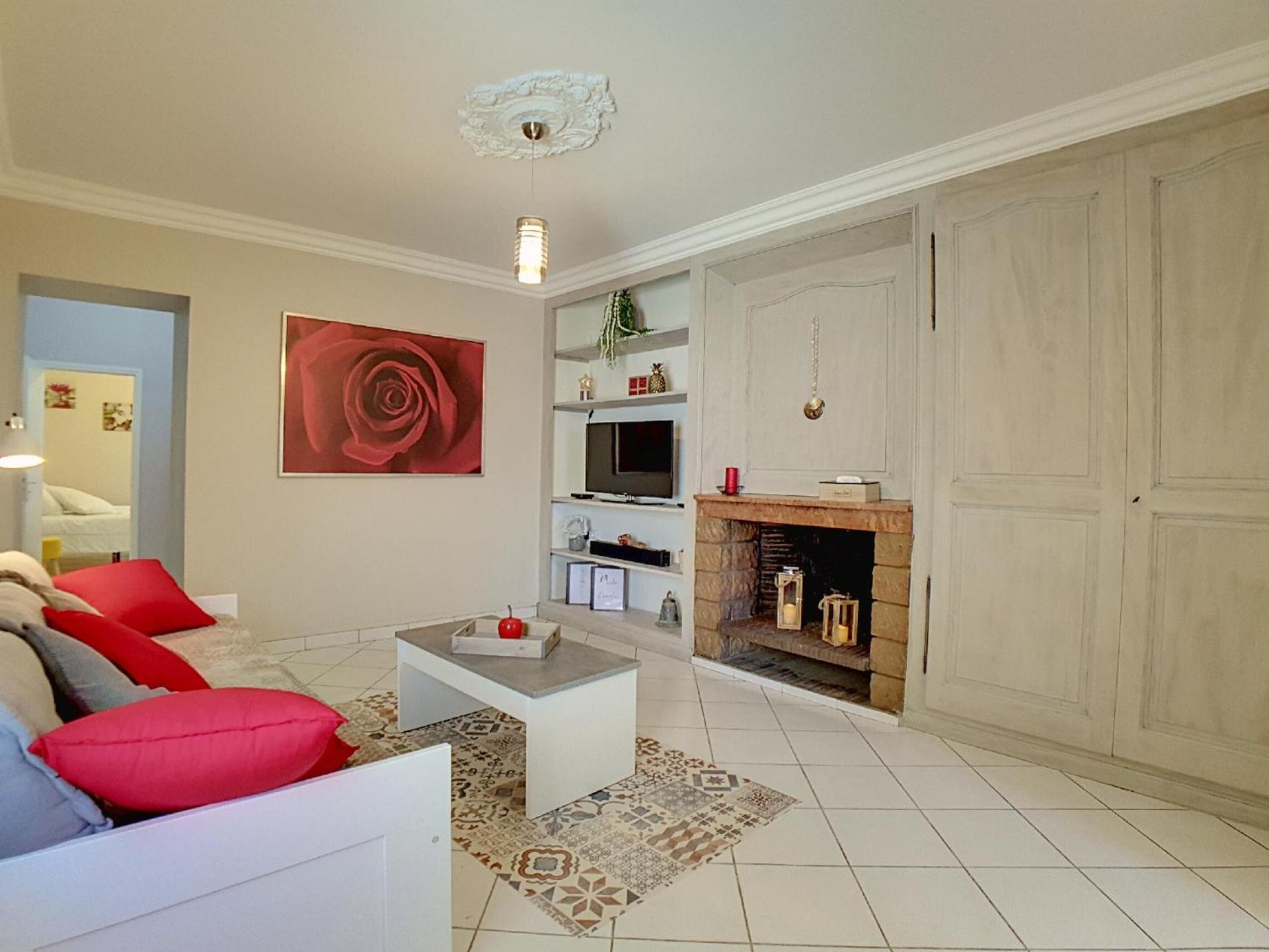 Stop Chez M Cozy # Qualite # Confort # Simplicite Pierre-Bénite Zewnętrze zdjęcie